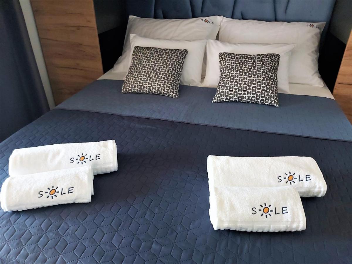 Mobile Home Sole Biograd Na Moru Luaran gambar