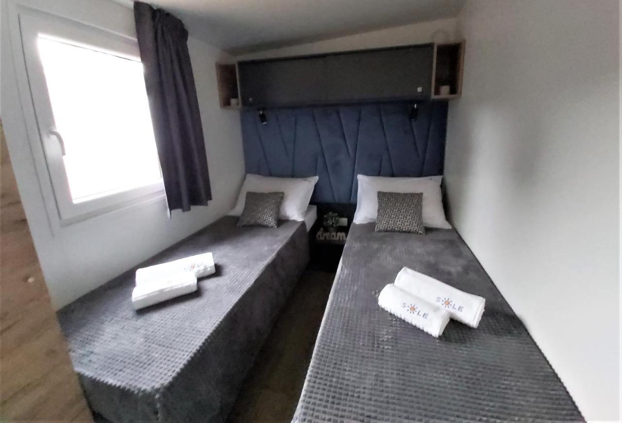 Mobile Home Sole Biograd Na Moru Luaran gambar